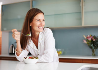 Controle os sintomas da menopausa com a alimentação