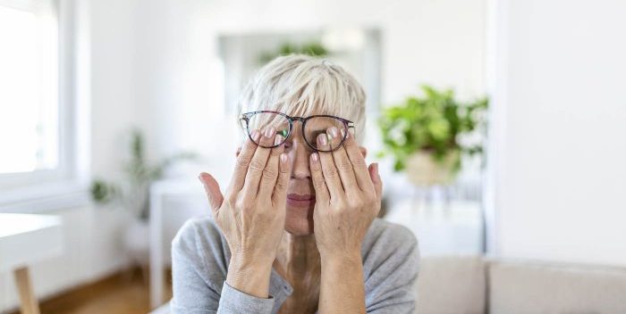 Olhos secos na menopausa, ainda mais isto?