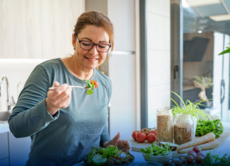 Dieta na menopausa: os alimentos que a vão ajudar a sentir-se melhor diariamente