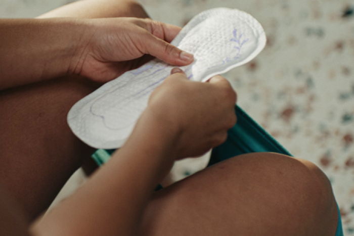 Incontinência urinária feminina: como escolher a proteção adequada