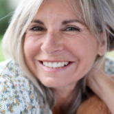 Bem-vinda à era slow da beleza, em que vai aprender a amar as suas linhas de expressão