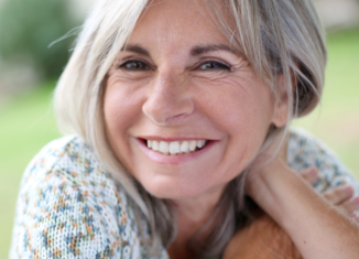 Bem-vinda à era slow da beleza, em que vai aprender a amar as suas linhas de expressão