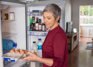 Menopausa e peso. Por que fazer uma dieta radical nunca funciona na nossa idade?